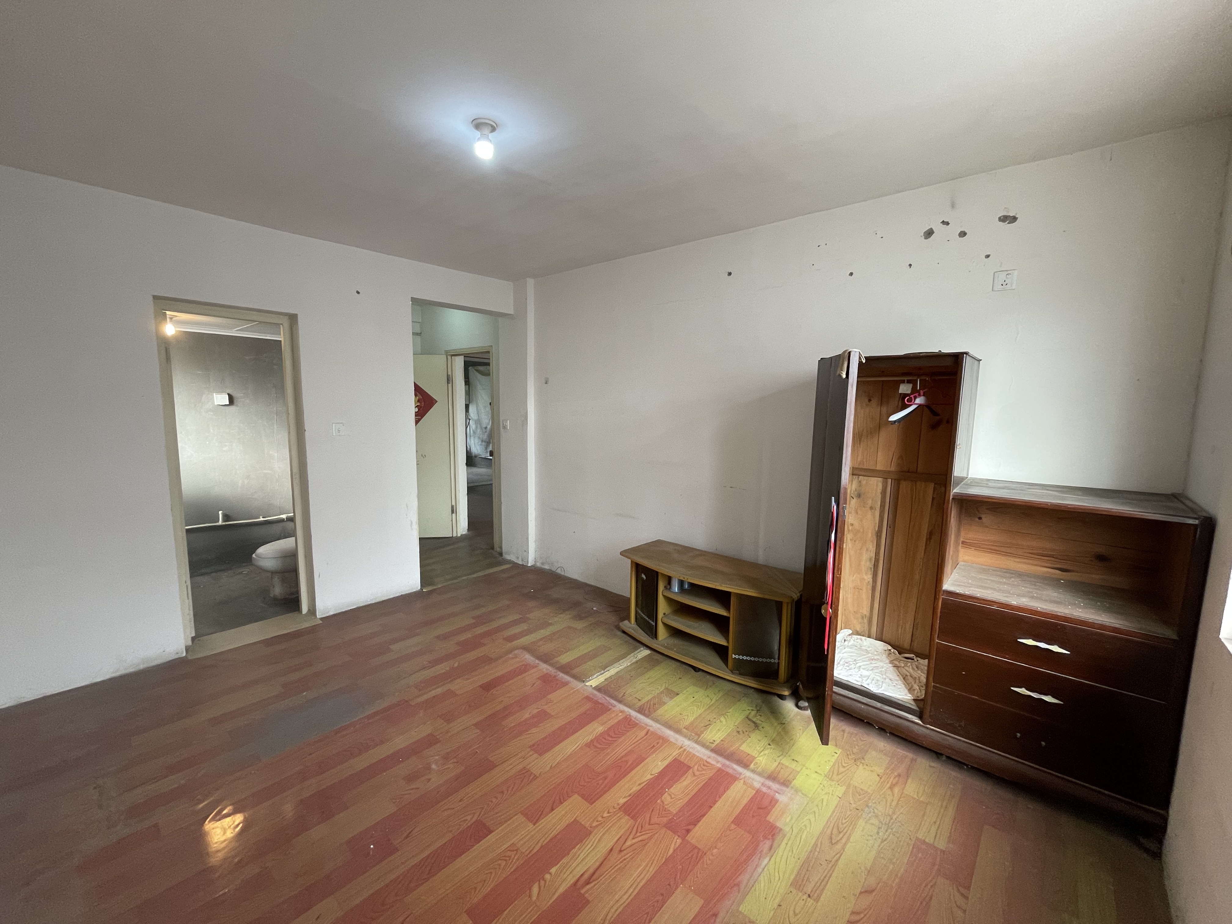 锦安花园一期 3室2厅2卫 147m²