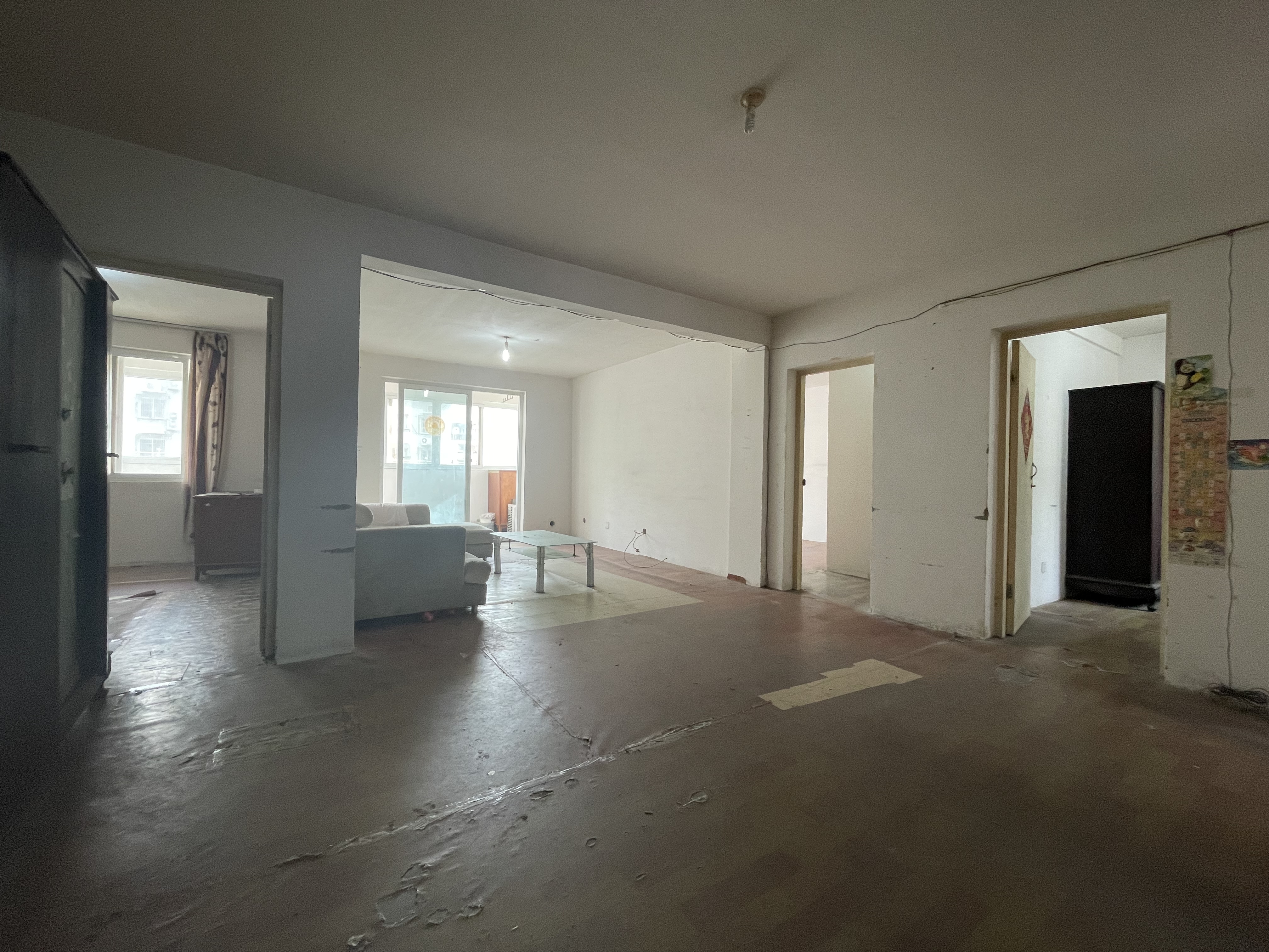 锦安花园一期 3室2厅2卫 147m²